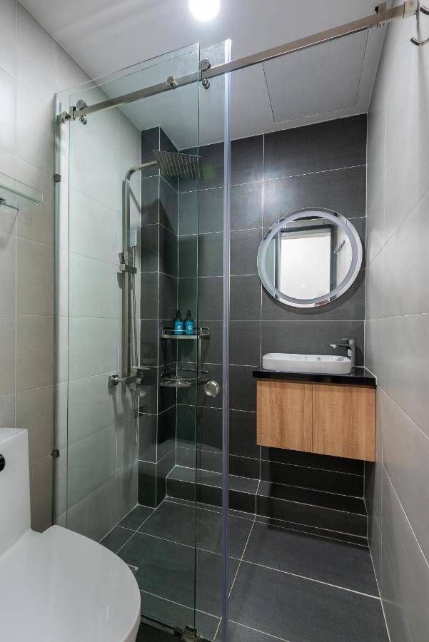 Cozrum Homes - Oriental House Хошимін Екстер'єр фото